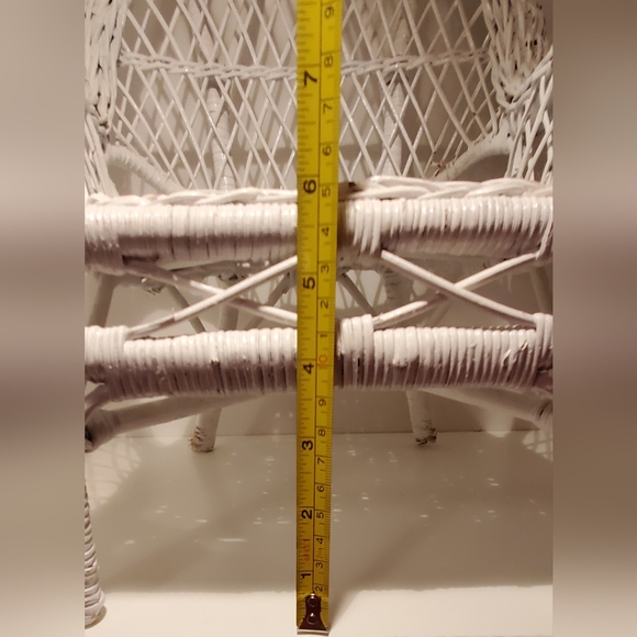 Wicker Doll chair - Picture 7 of 10